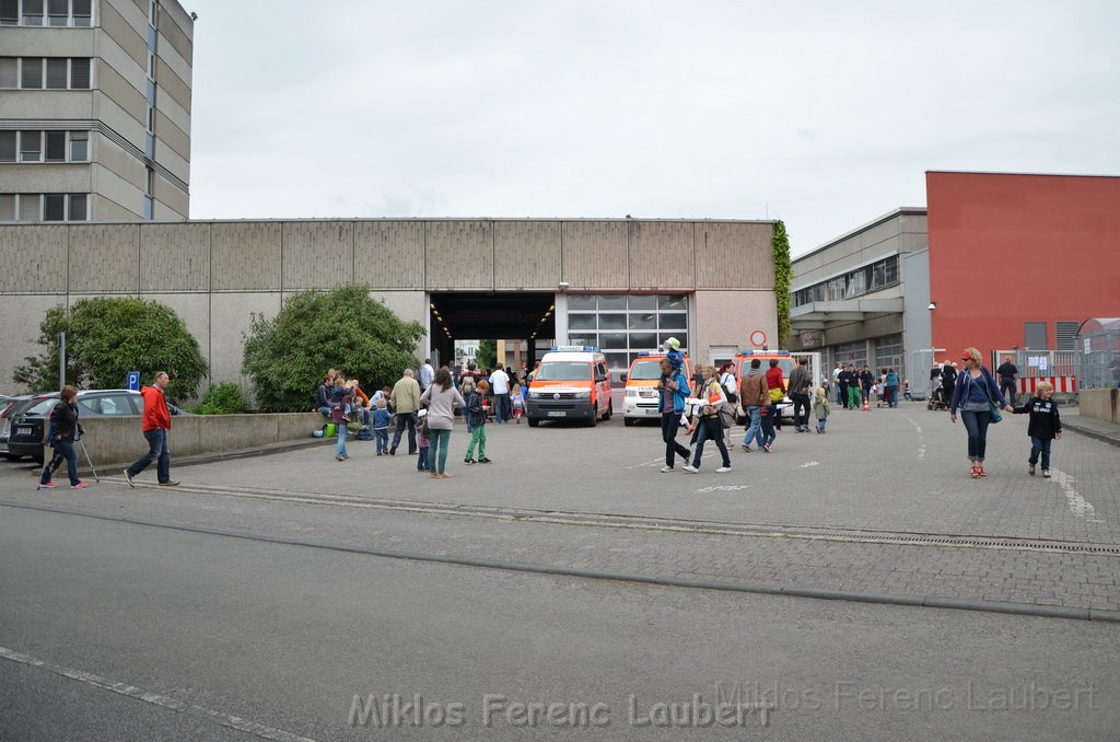 Tag der Offenen Tuer BF Koeln Weidenpesch Scheibenstr P150.JPG